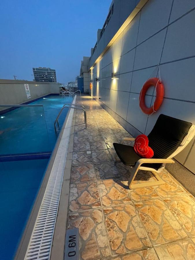 Great View, Dubai Sportcity, Parking Included, Nice Apartments エクステリア 写真