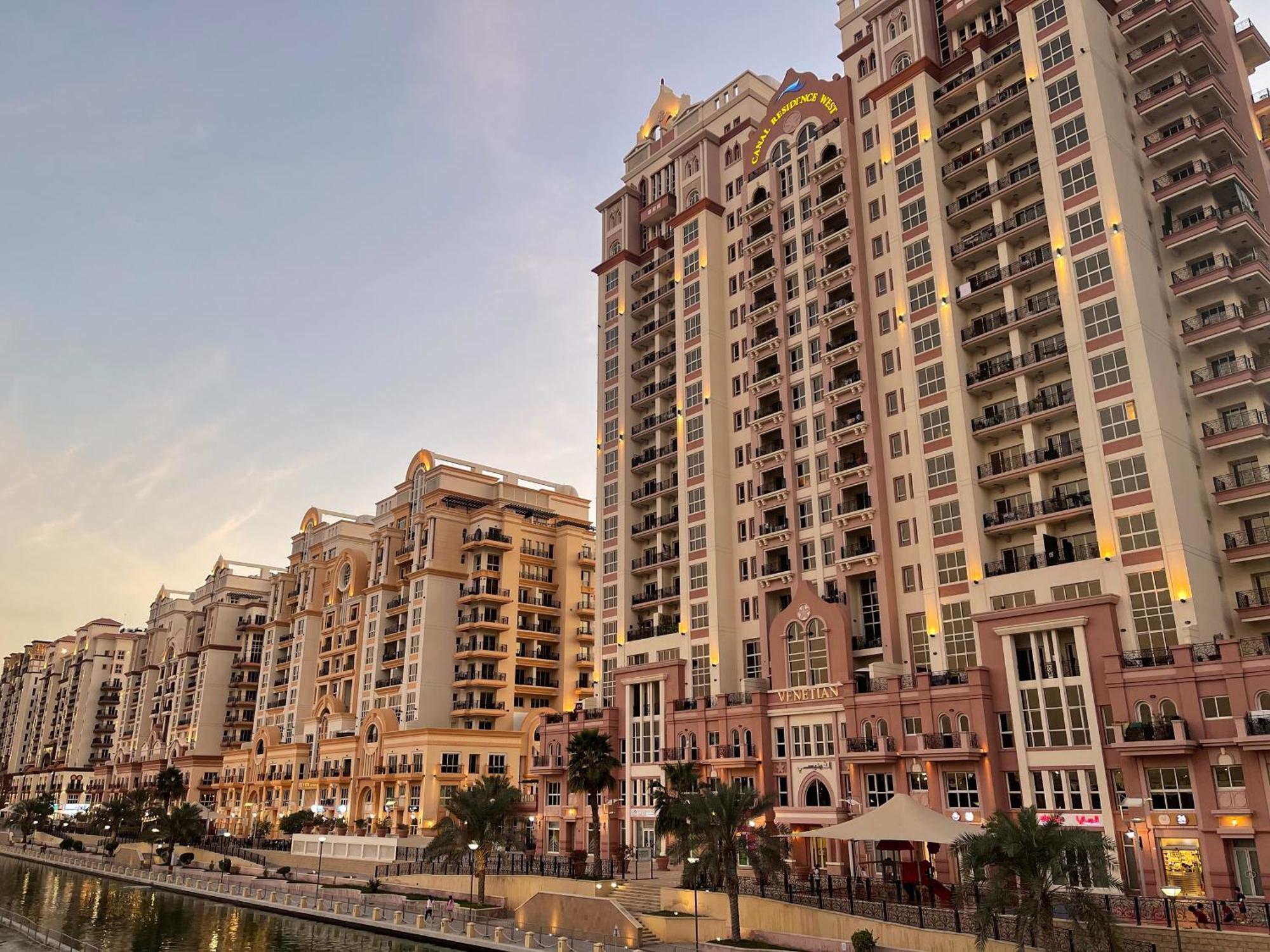 Great View, Dubai Sportcity, Parking Included, Nice Apartments エクステリア 写真