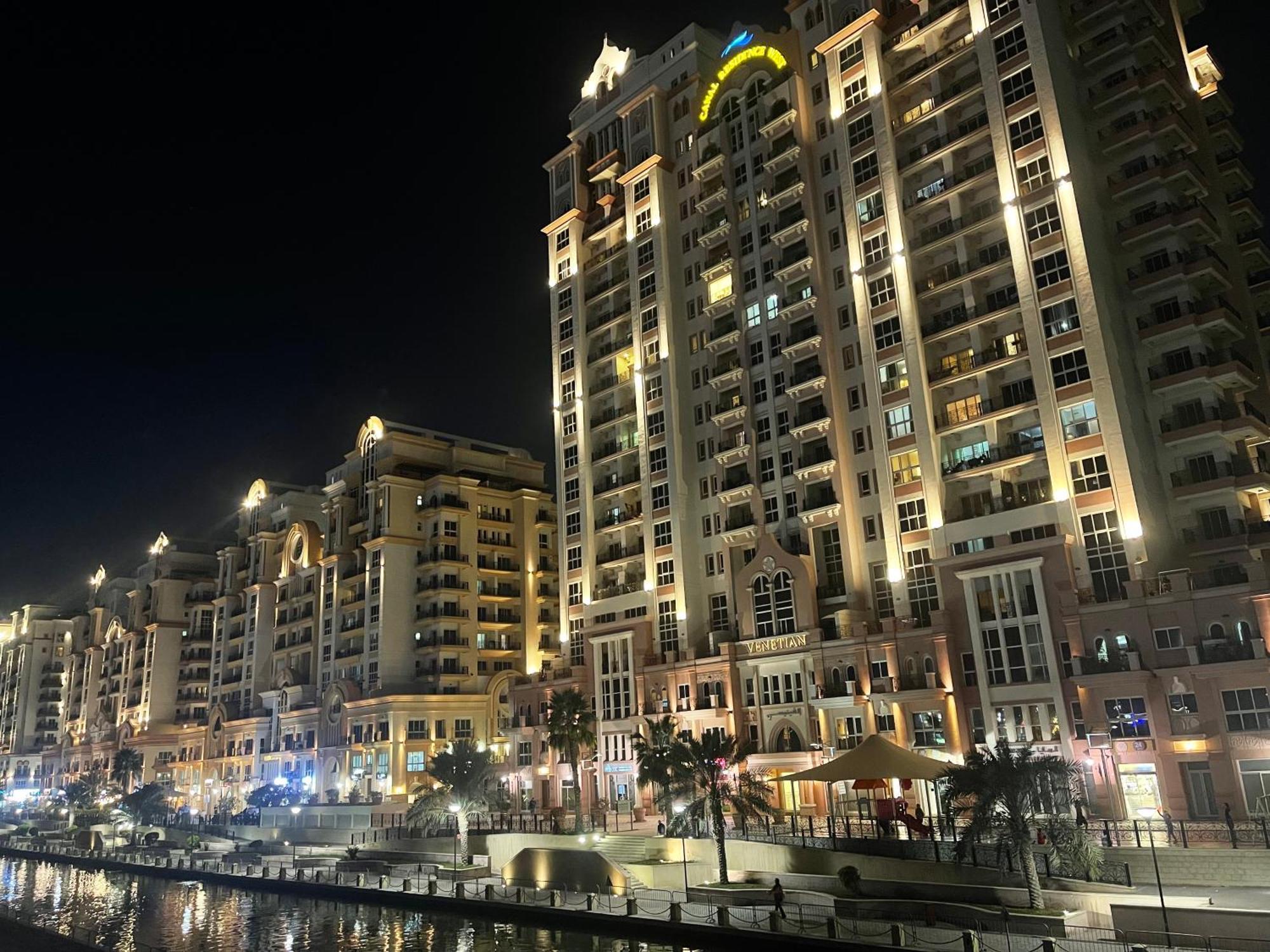 Great View, Dubai Sportcity, Parking Included, Nice Apartments エクステリア 写真